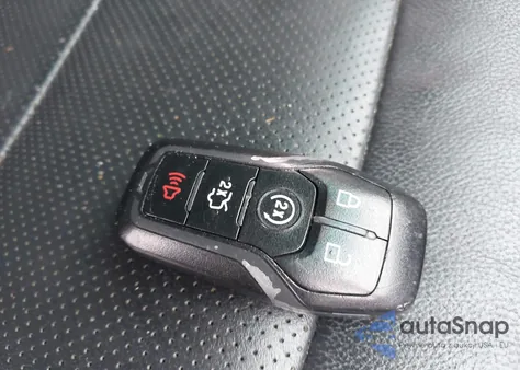 2017 Ford Explorer Sport z USA, uszkodzony, nr VIN 1FM5K8GT3HGA35483